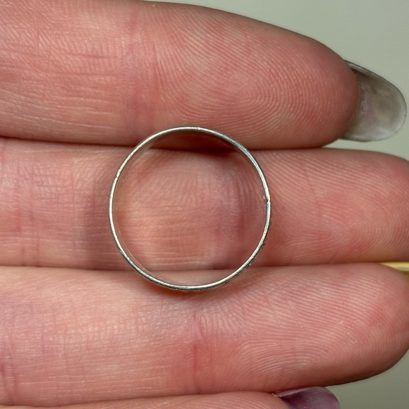 Sterling Silver Antique Engraved Band Ring - Picture 6 of 7